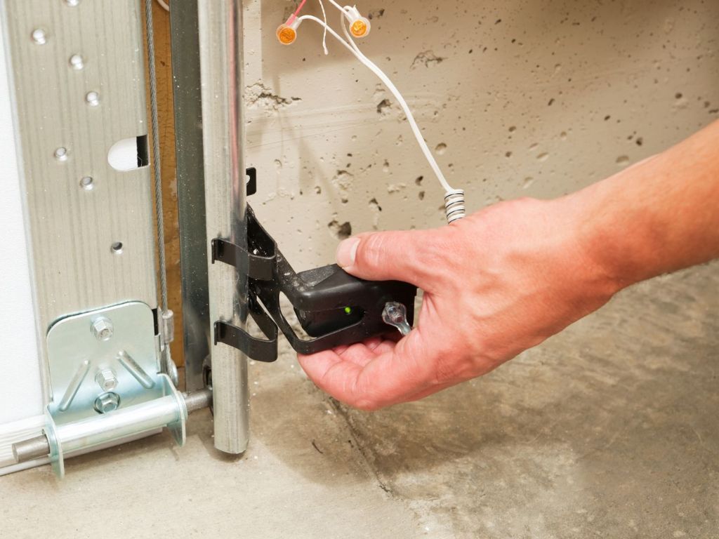 garage door sensor issues