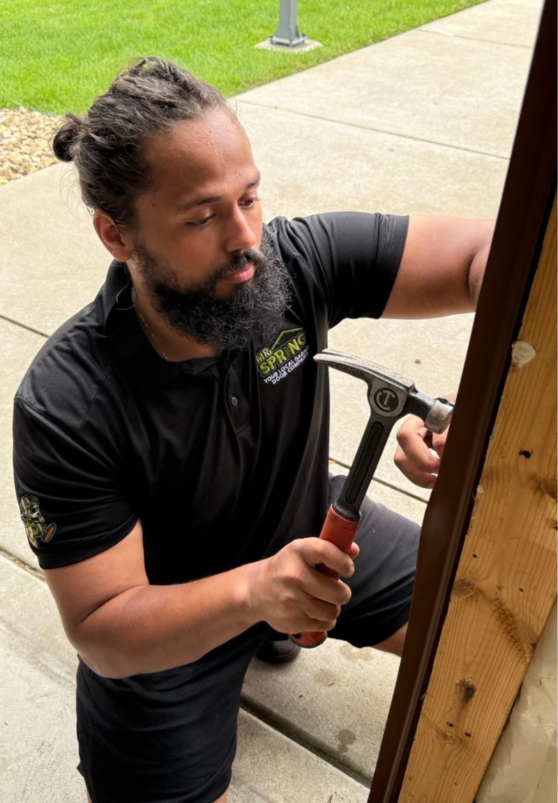 Garage Door Repair - Hammer